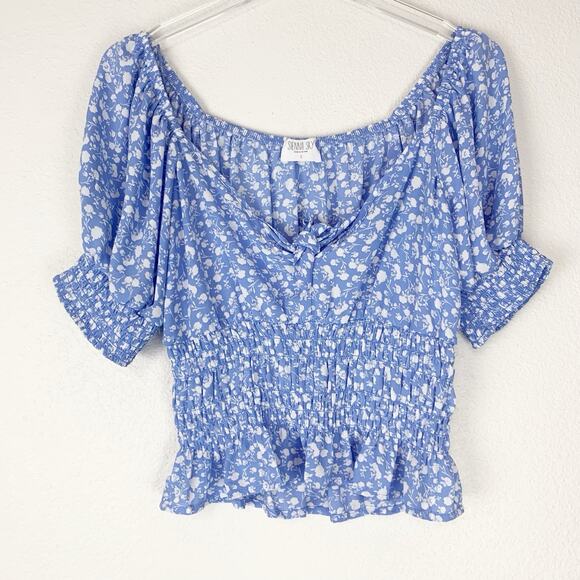 Sienna Sky Shirt Womens Small Boho Smocked Dainty Ditsy‎ Floral Feminine Crop - Picture 1 of 9